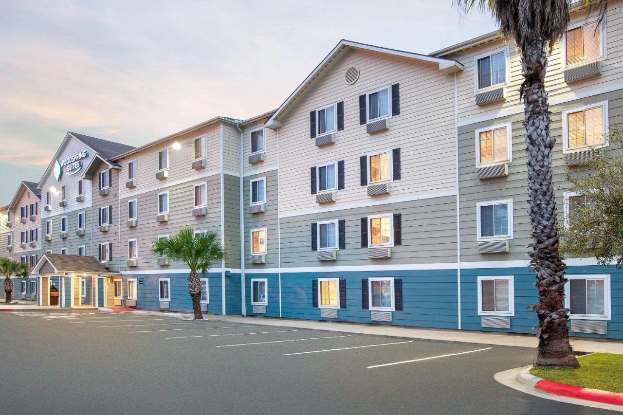 Woodspring Suites 法尔 外观 照片
