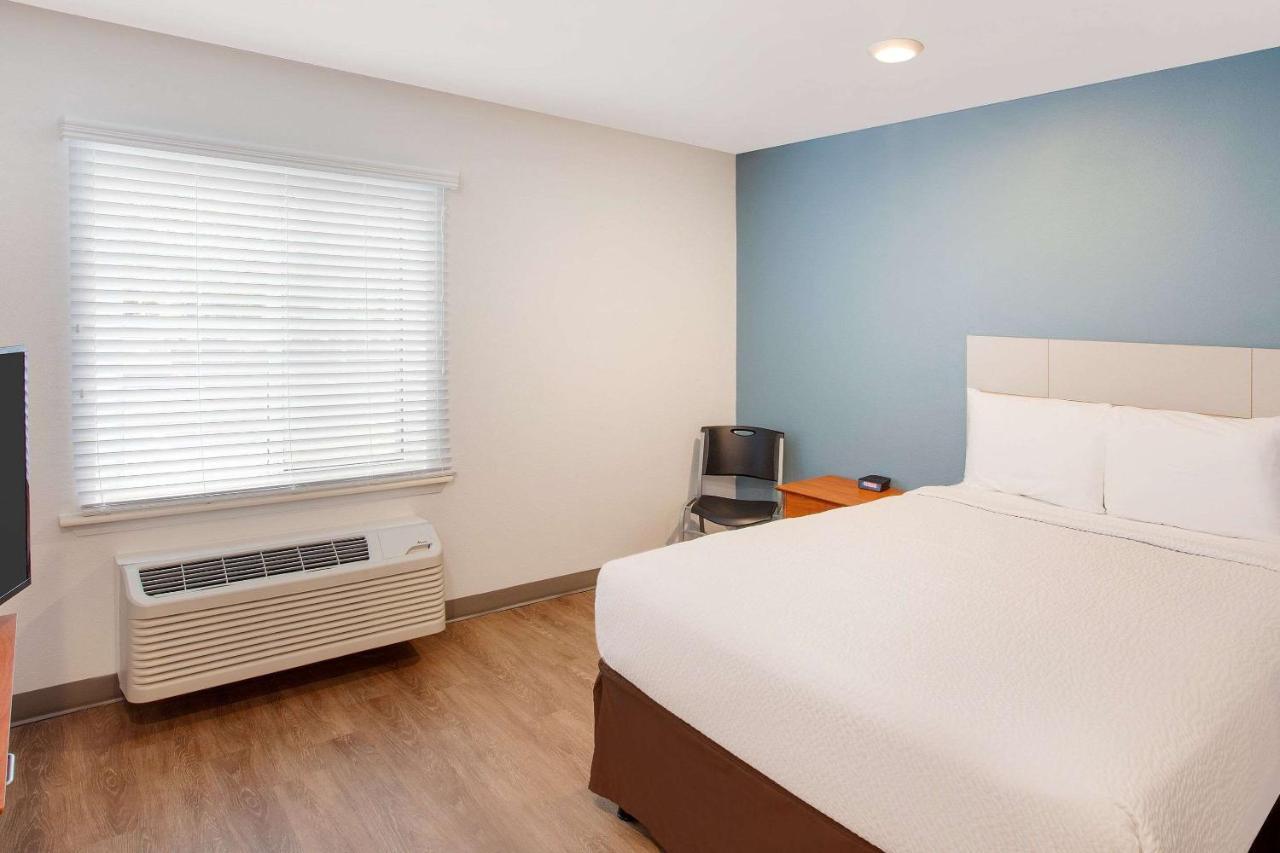 Woodspring Suites 法尔 外观 照片