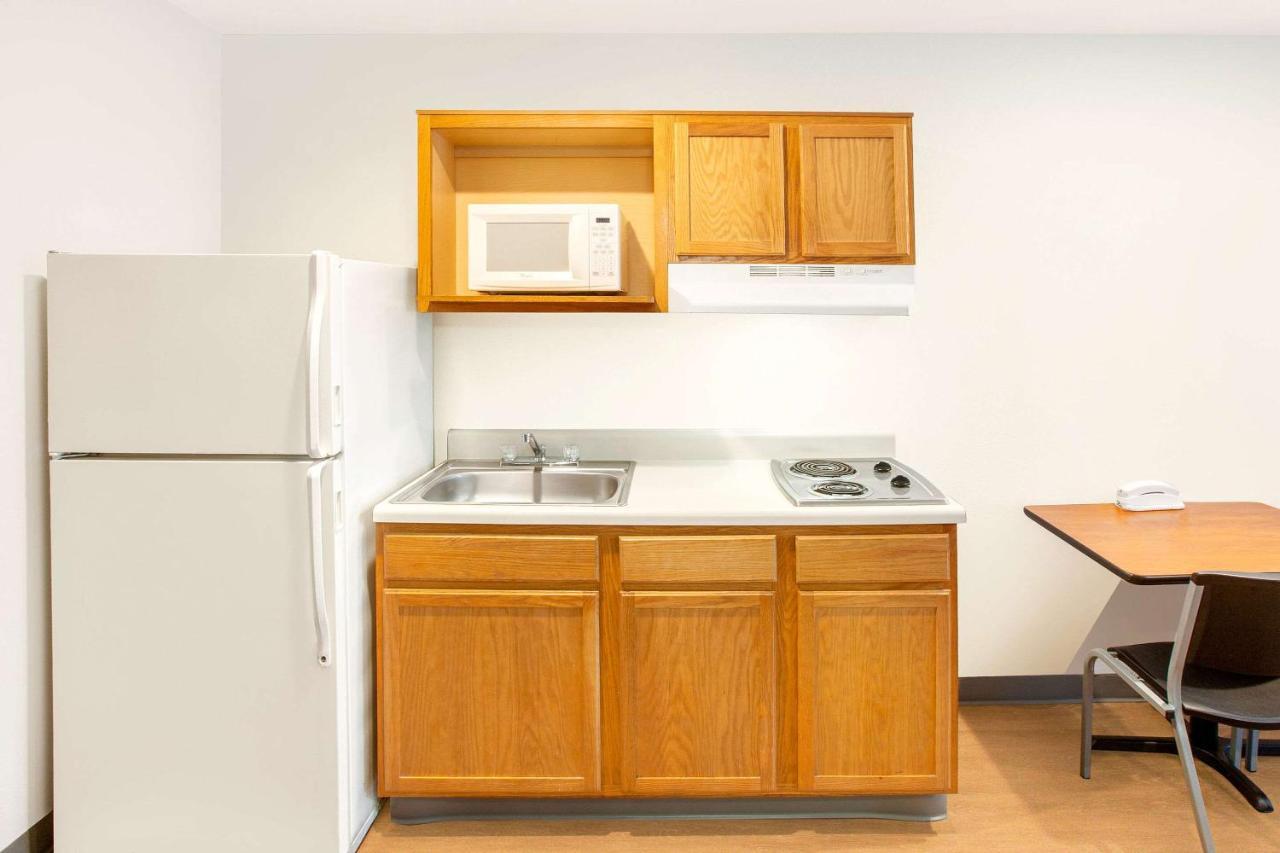 Woodspring Suites 法尔 外观 照片